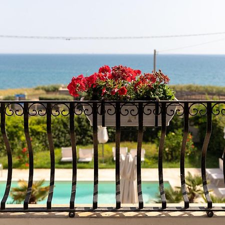 Villa Archi Sul Mare Cava dʼAliga Exteriér fotografie