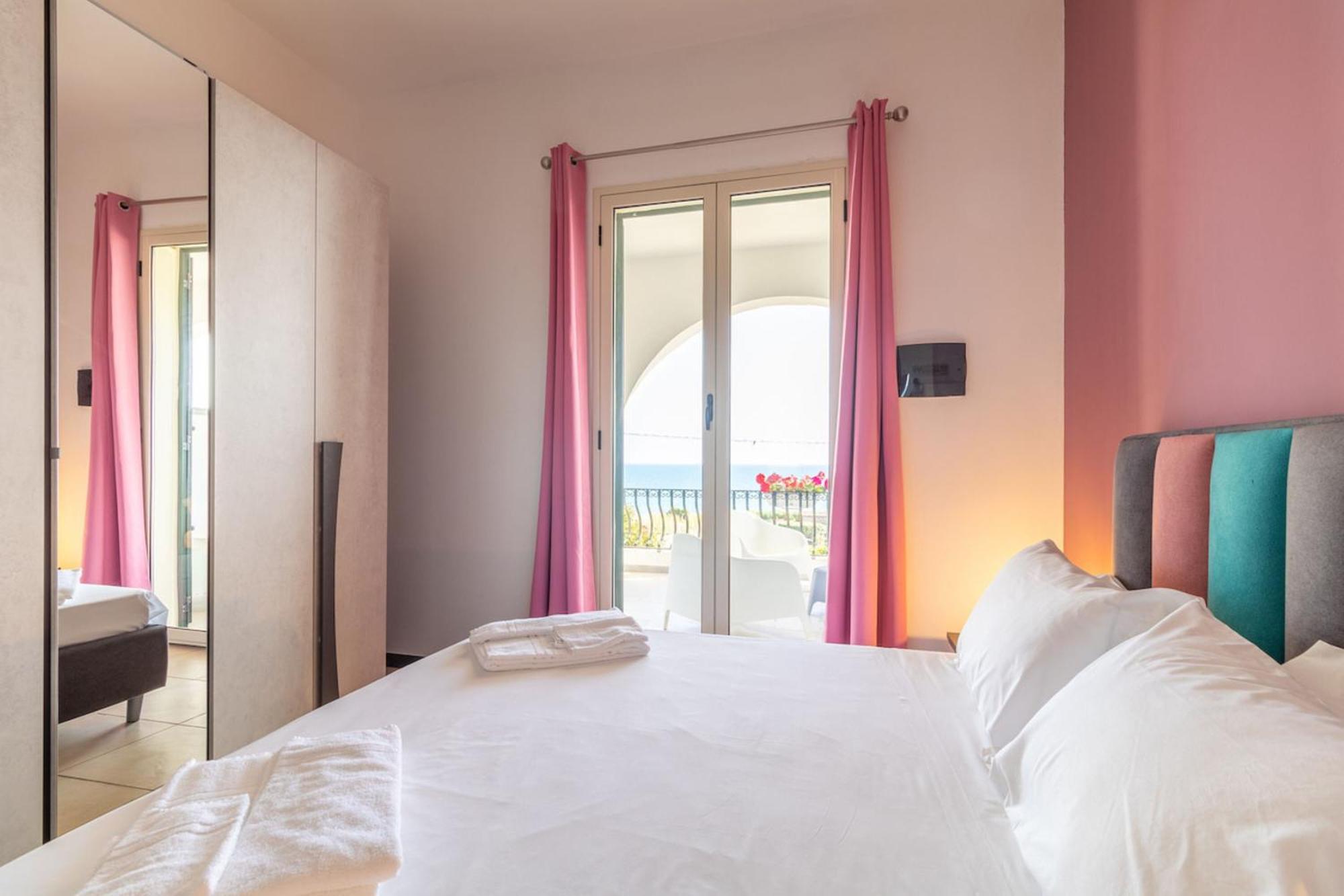 Villa Archi Sul Mare Cava dʼAliga Exteriér fotografie